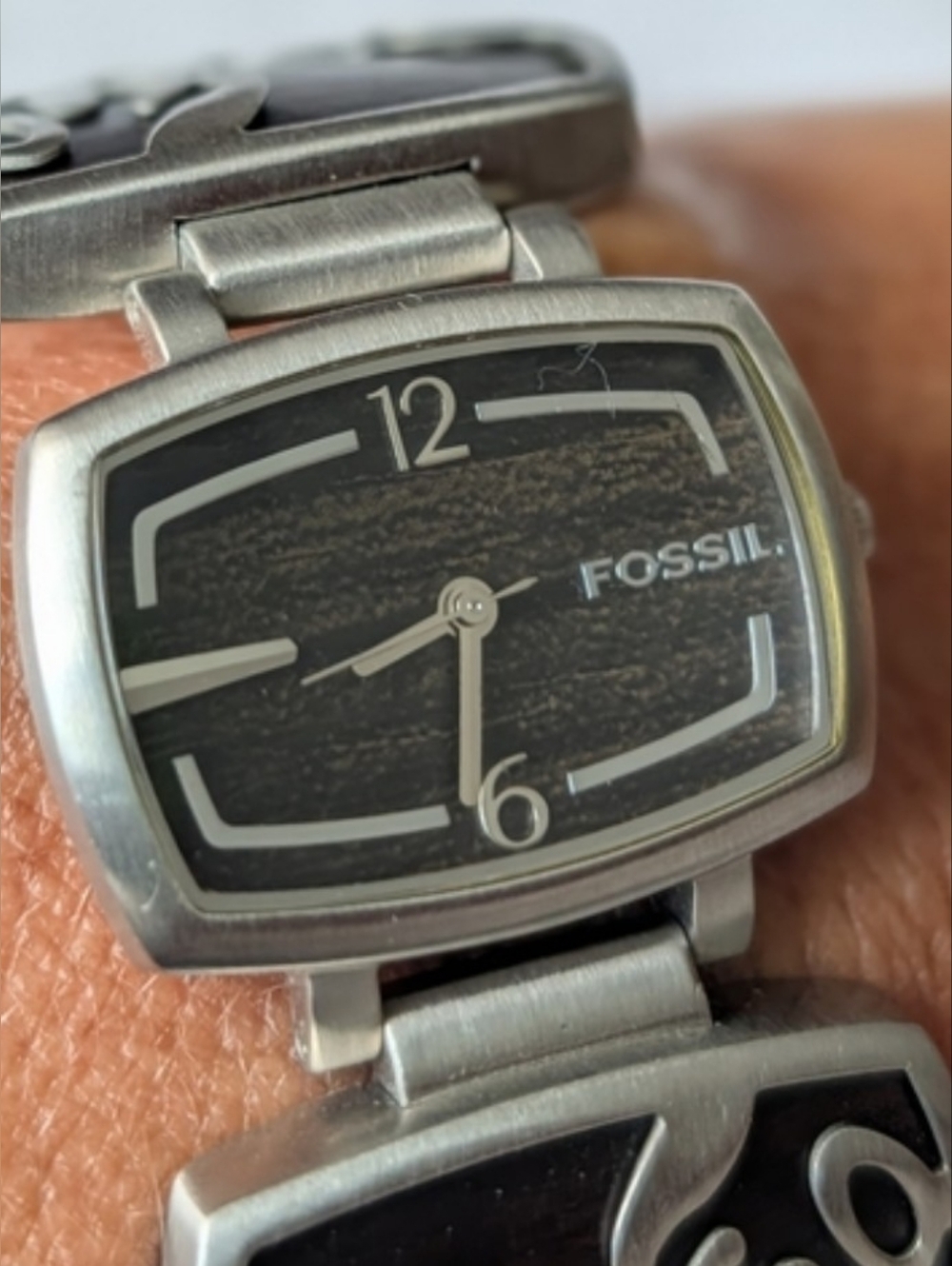 Fossil Ladies’s Wood and Stainless Steel Link Bracelet Watch